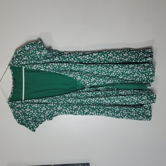 Abercrombie & Fitch Mini Wrap Dress Size Large Green White Floral - Picture 1 of 8